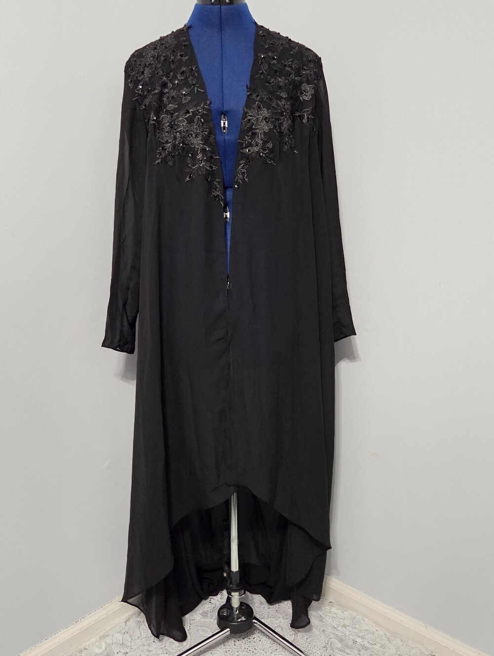 Retro Black Beaded Chiffon Peignoir Duster Robe